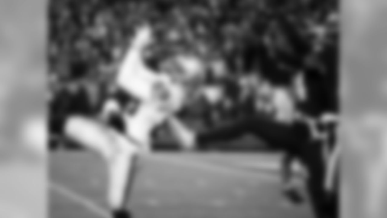 Chris Szagola/Associated Press