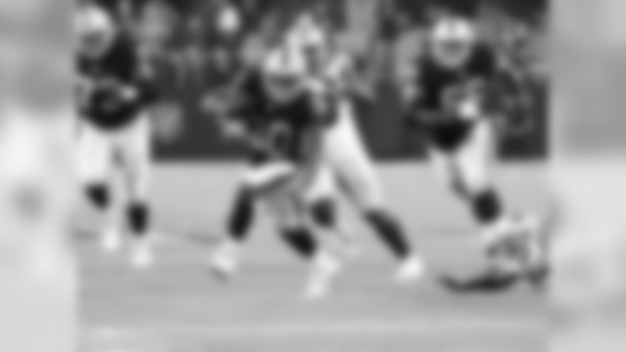 RB Jalen Richard