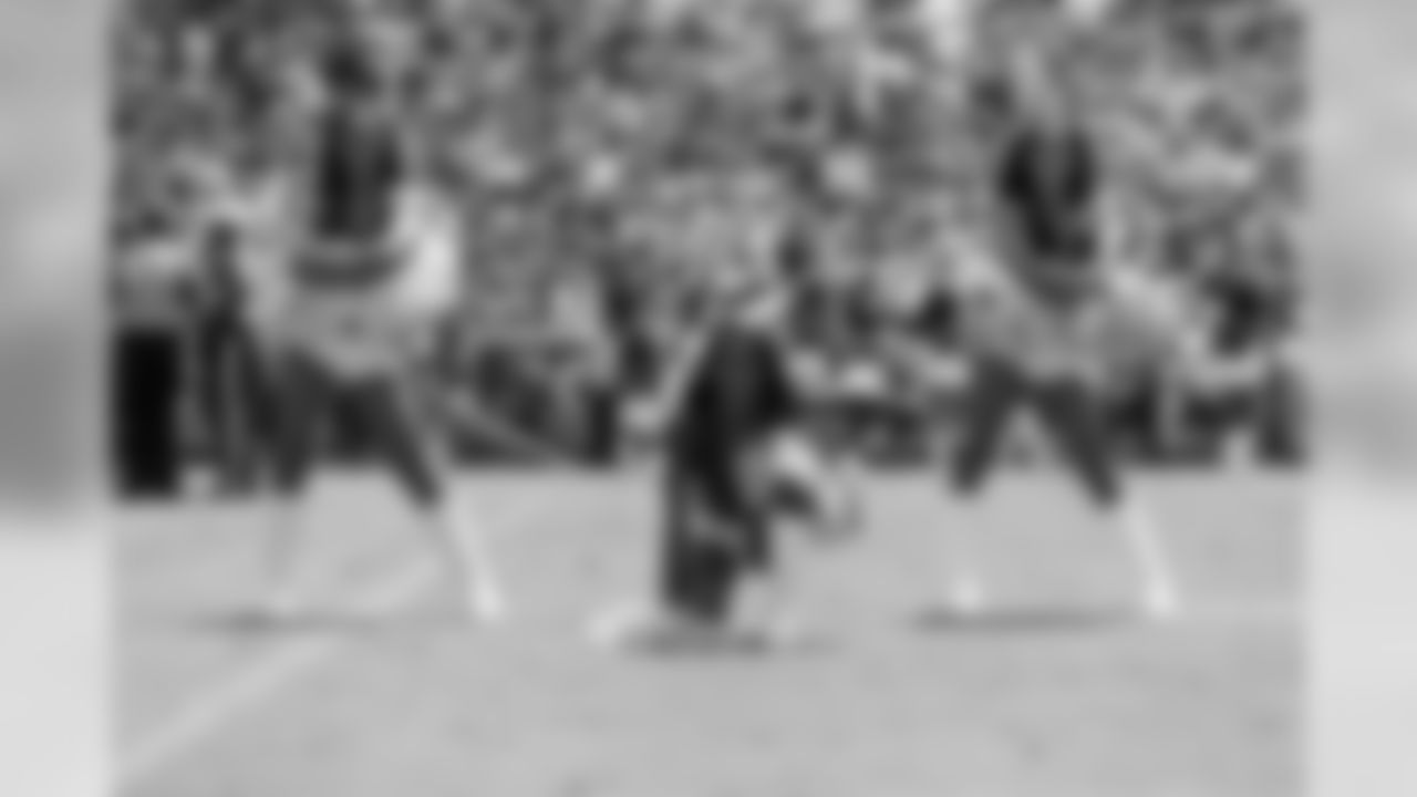The Los Angeles Rams Cheerleaders perform, during the Los Angeles Rams face the Oakland Raiders during the 19 - 15 victory in a Week 2 Preseason game, Saturday, August 18, 2018, at the Los Angeles Memorial Coliseum in Los Angeles, CA. (Will Navarro/Rams)