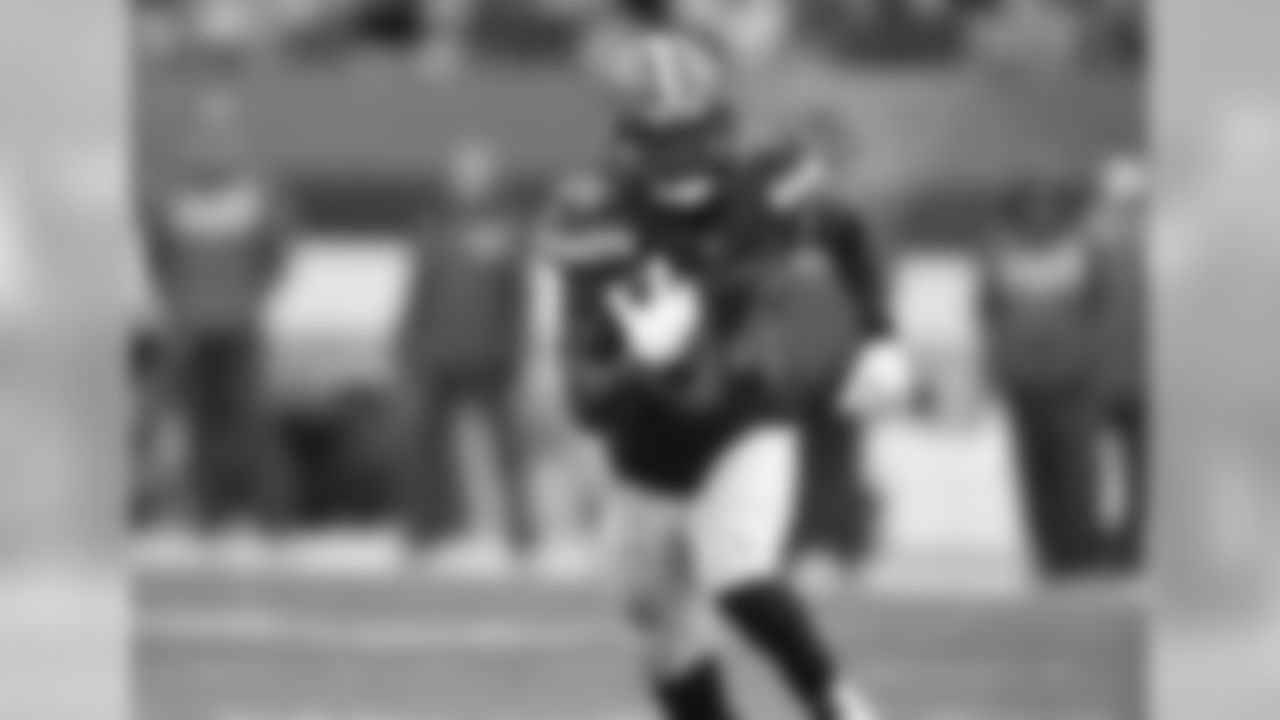Isaiah Crowell, Running Back