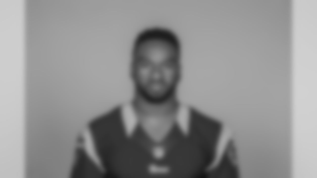 Ejuan Price, DE #51