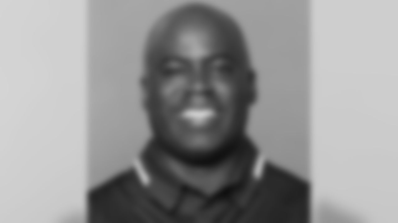 Running backs coach Randy Jordan