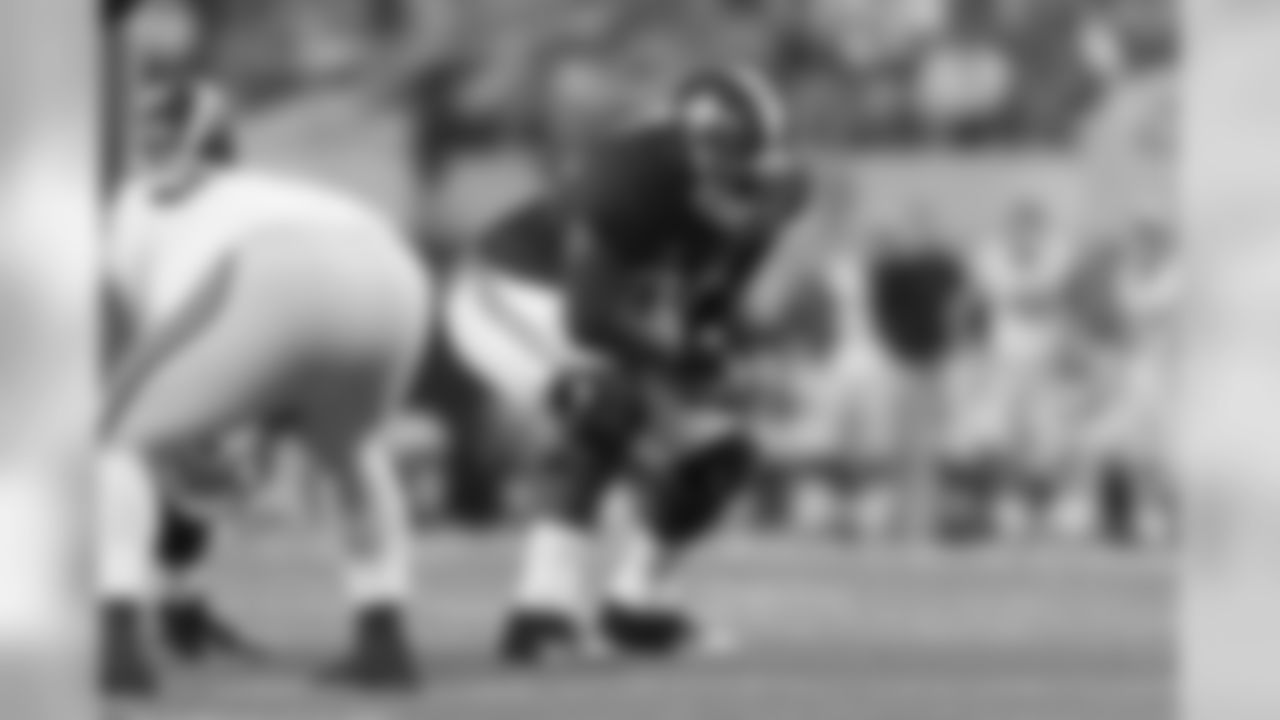 Cam Robinson; Tackle, Alabama