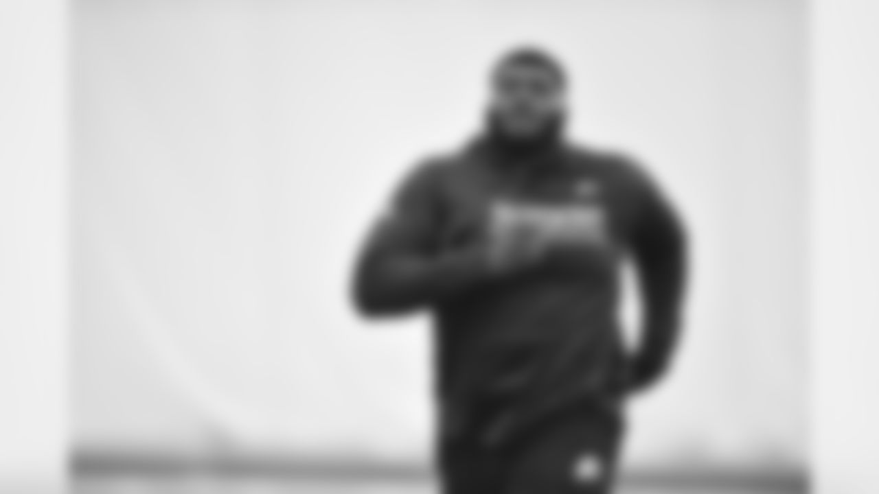 DL Stacy McGee