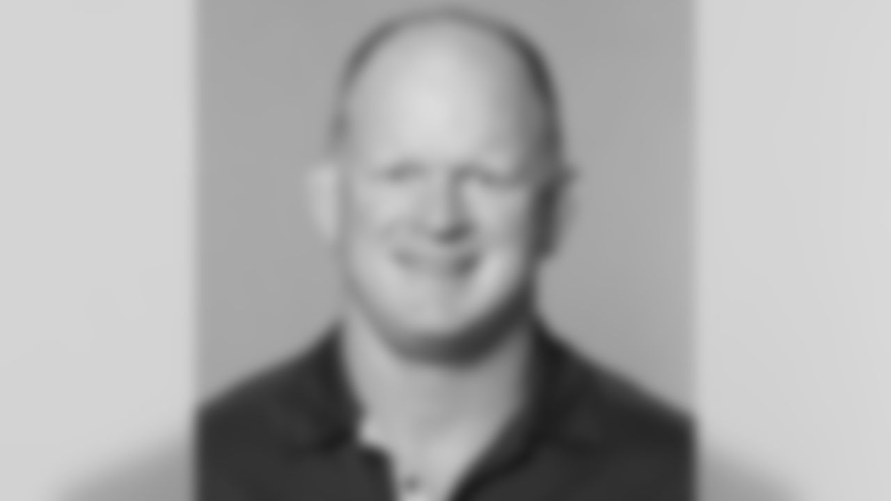 Assistant special teams coach Bradford Banta