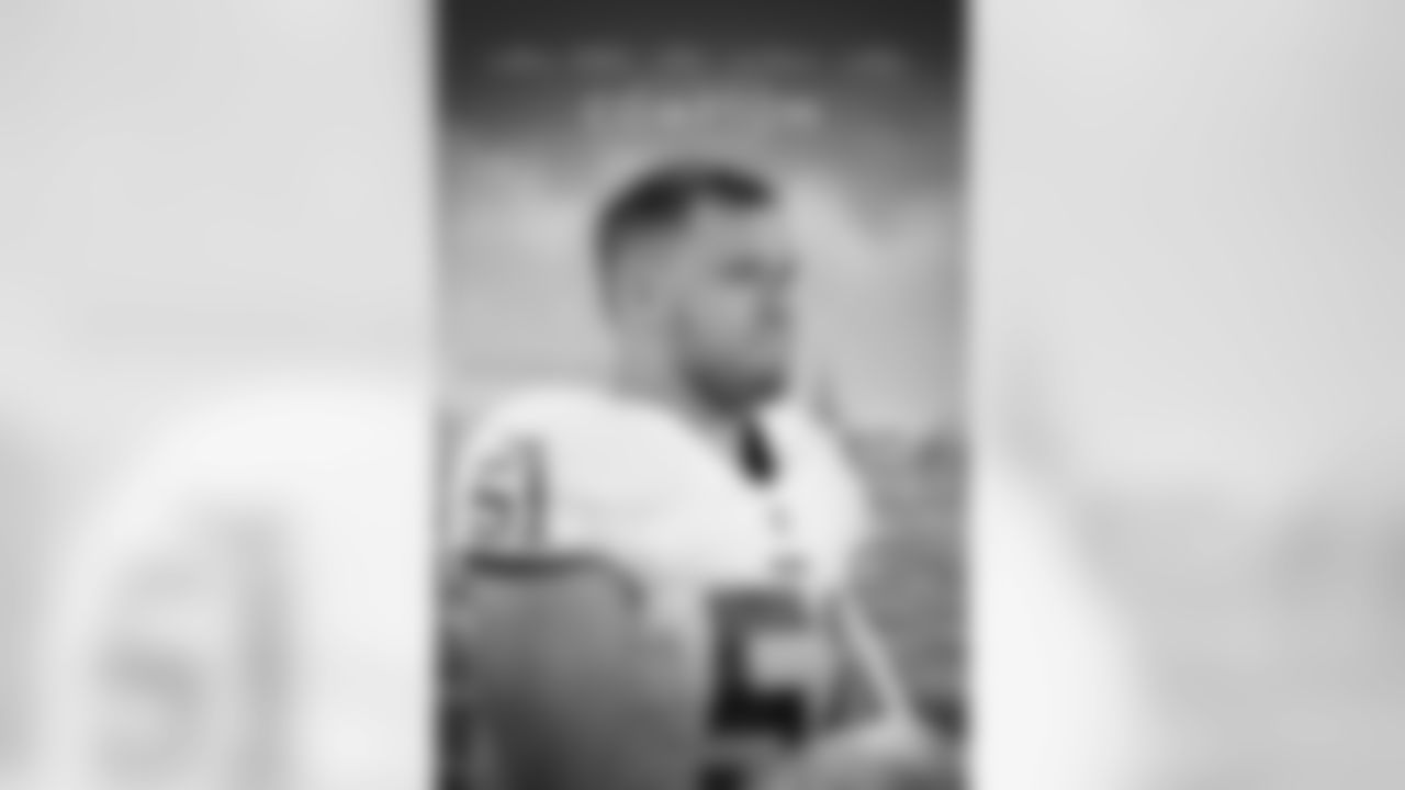 A Washington, D.C. transplant from Missouri lands in Compton, Calif., where he quickly falls into a coaching job with a local high school football team. When his past catches up with him, however, he must choose between the two teams.