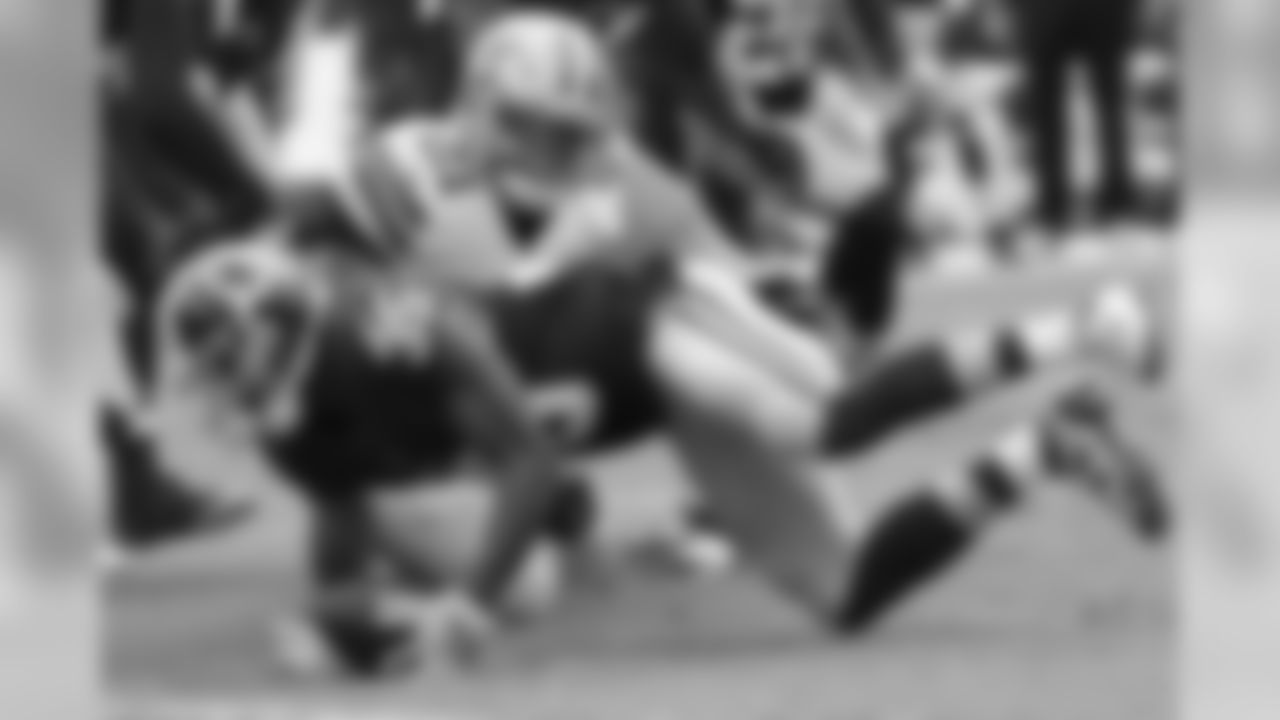 DB Dashaun Phillips