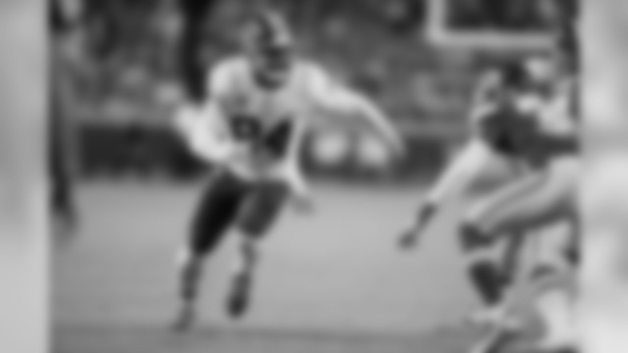 TE Niles Paul - 219 Snaps