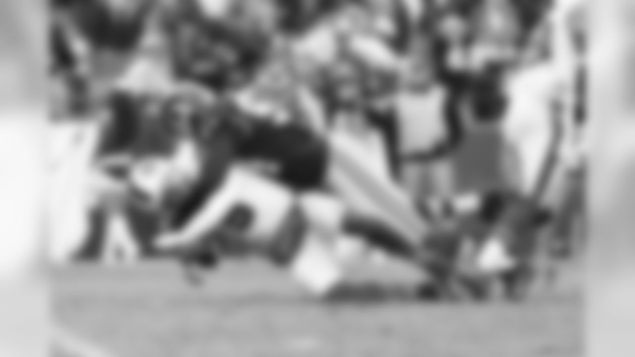 Round 2. OLB Preston Smith