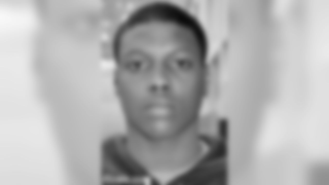 Deshazor Everett