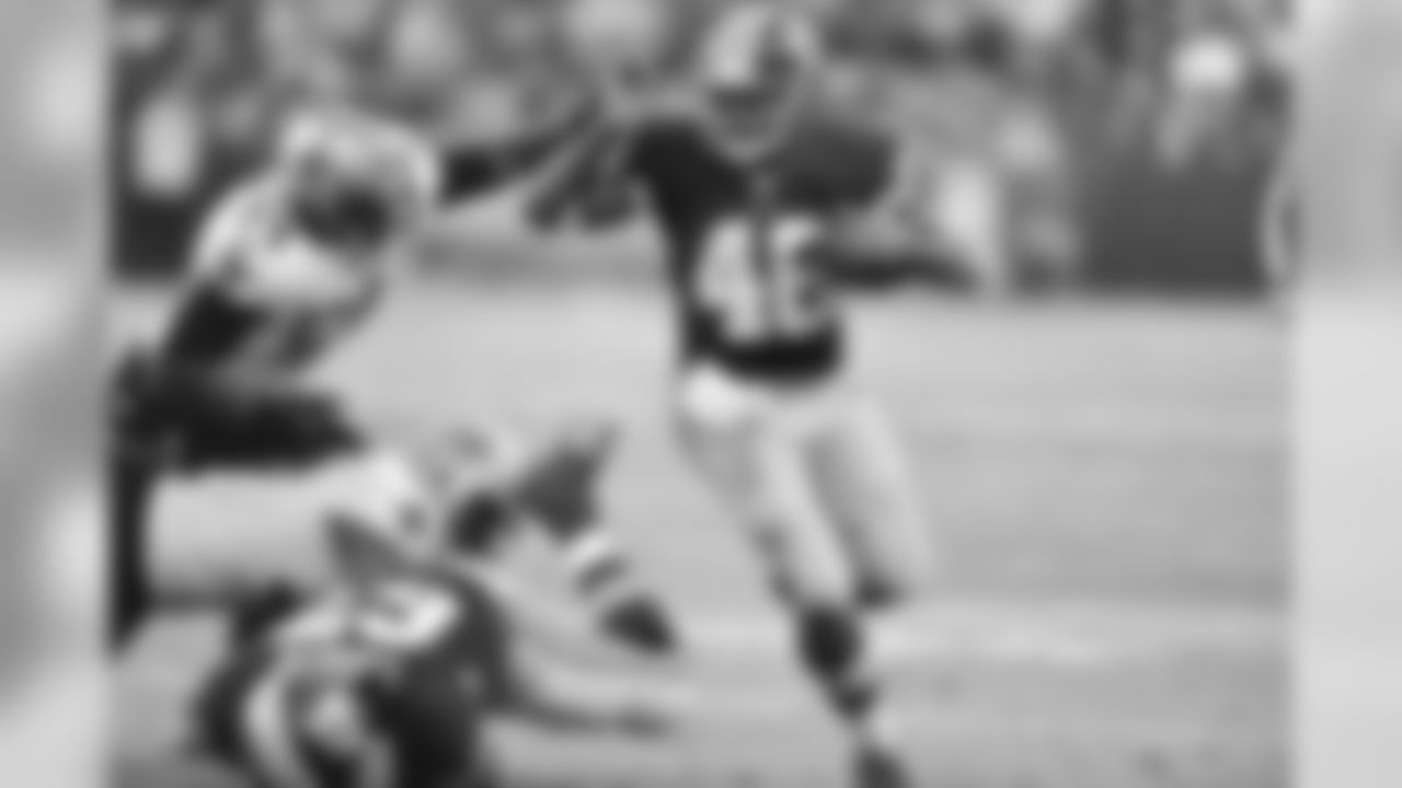 Alfred Morris (10 receptions)