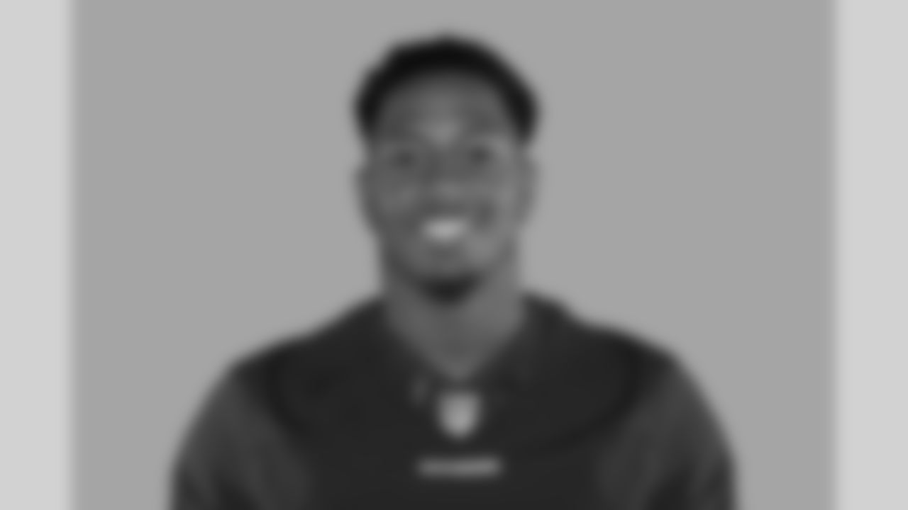 TE Manasseh Garner