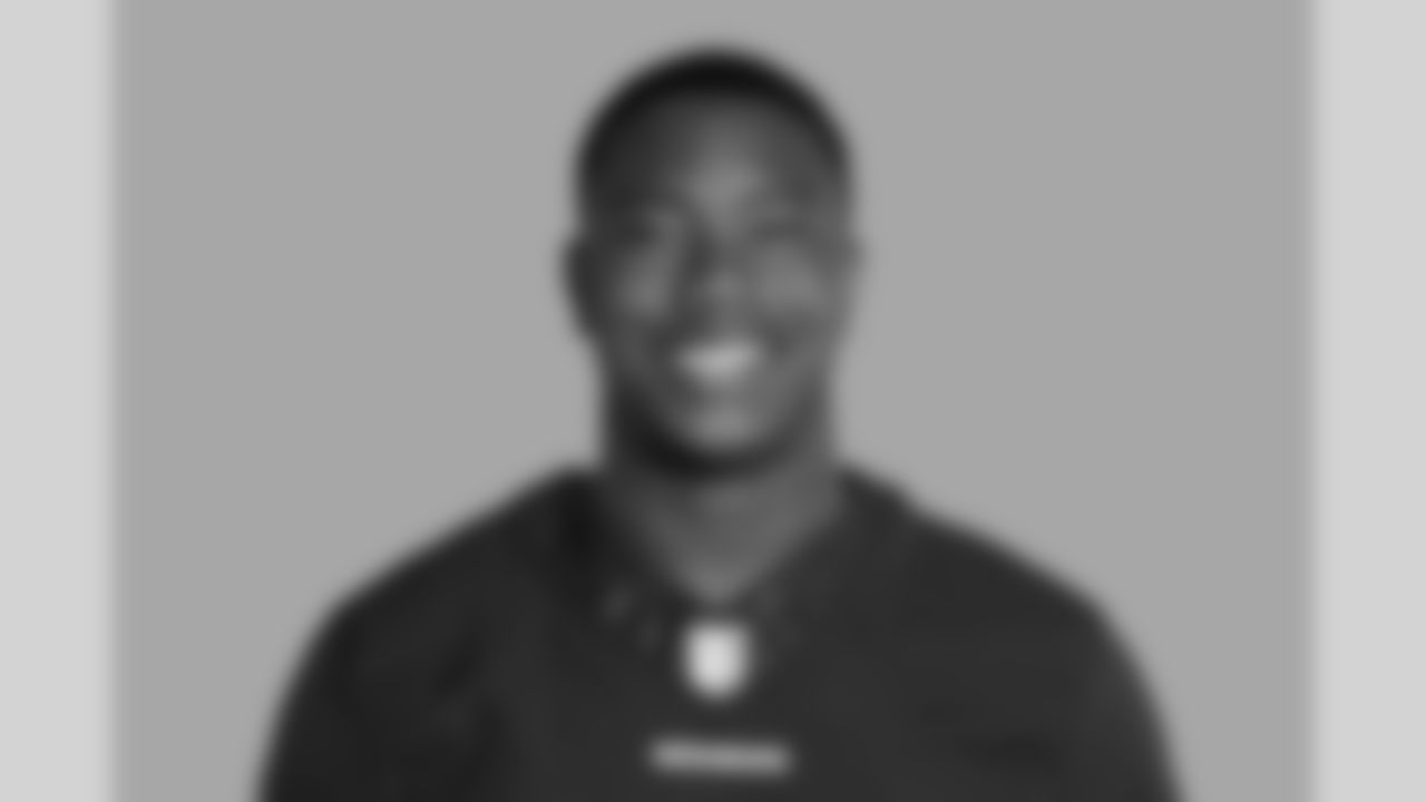 WR Robert Davis