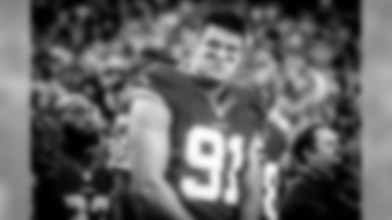LB Ryan Kerrigan