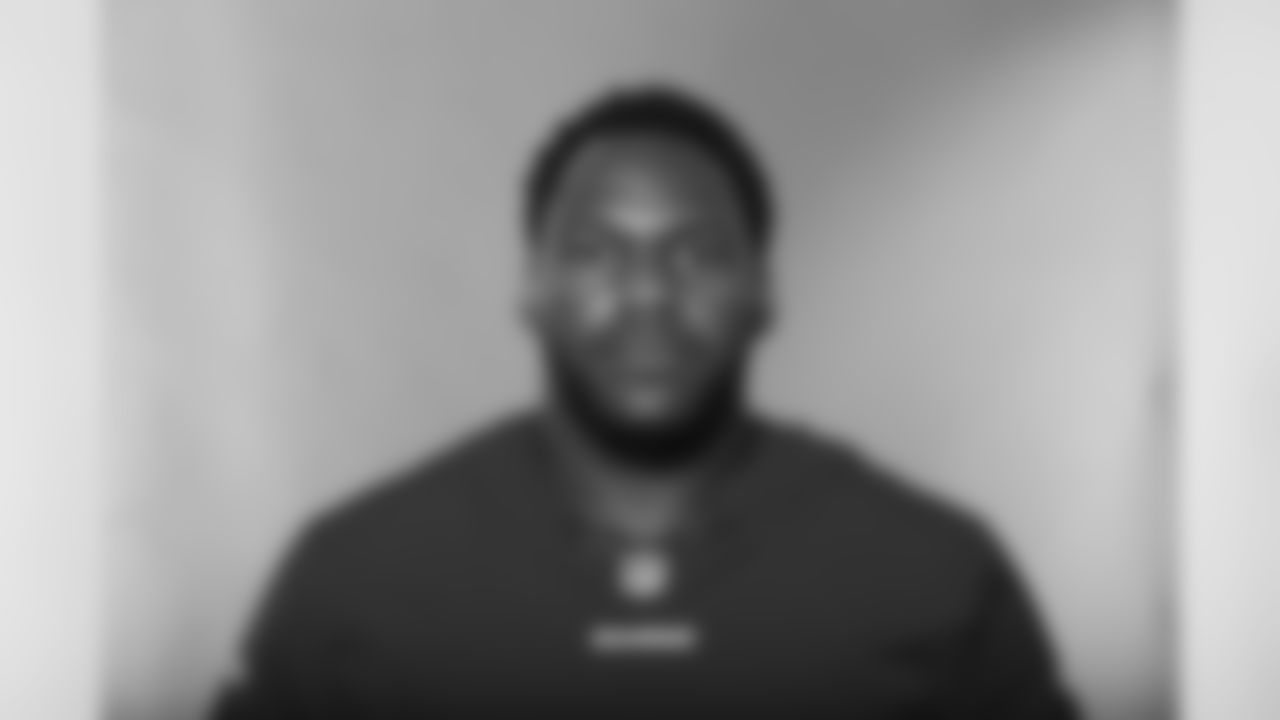 T Ty Nsekhe