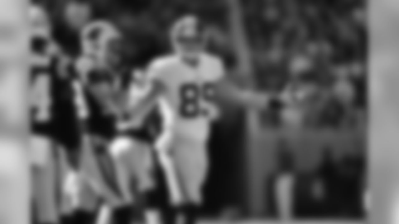 TE Derek Carrier