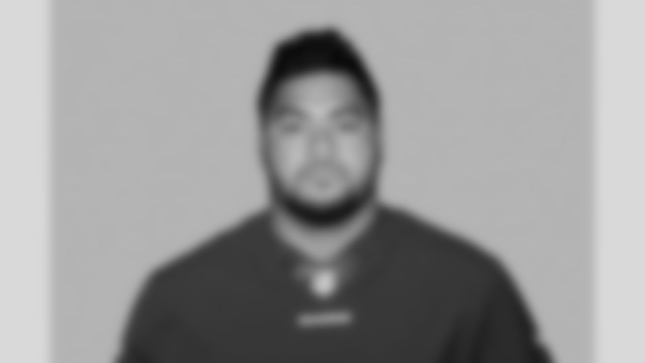 DE Stephen Paea