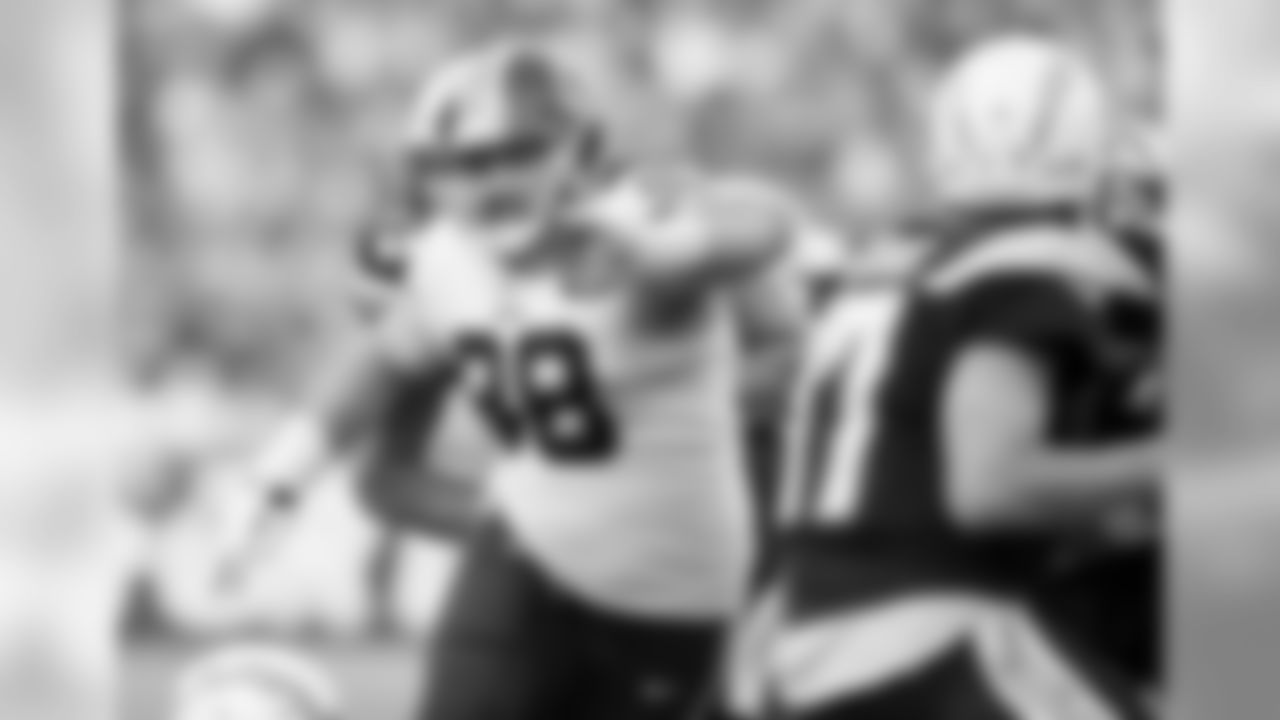 DL Matt Ioannidis - 584 Snaps