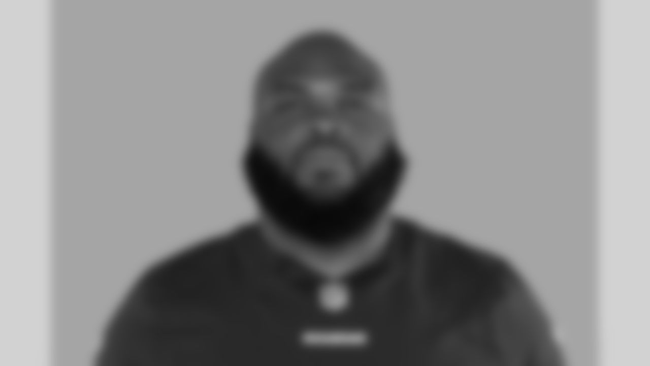 DL Phil Taylor Sr.