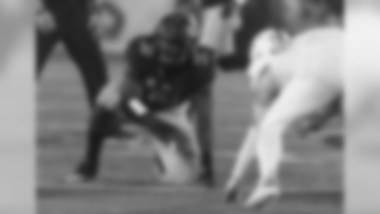 Charles Harris: Defensive End, Missouri