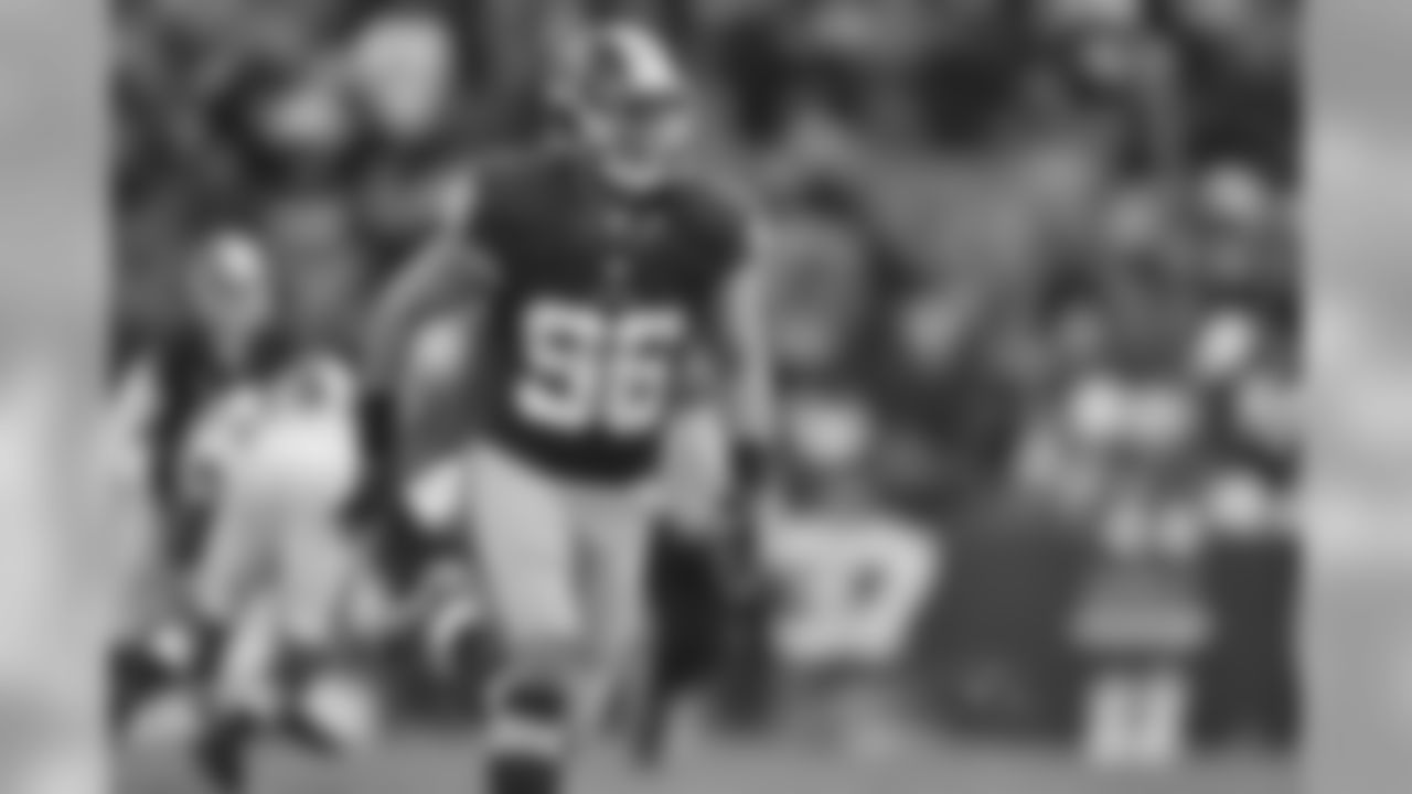 LB Houston Bates