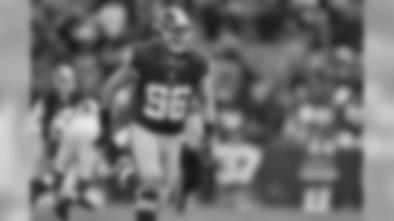 LB Houston Bates