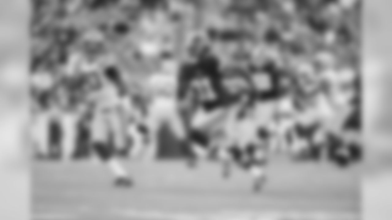 CB Fabian Moreau - 349 Snaps