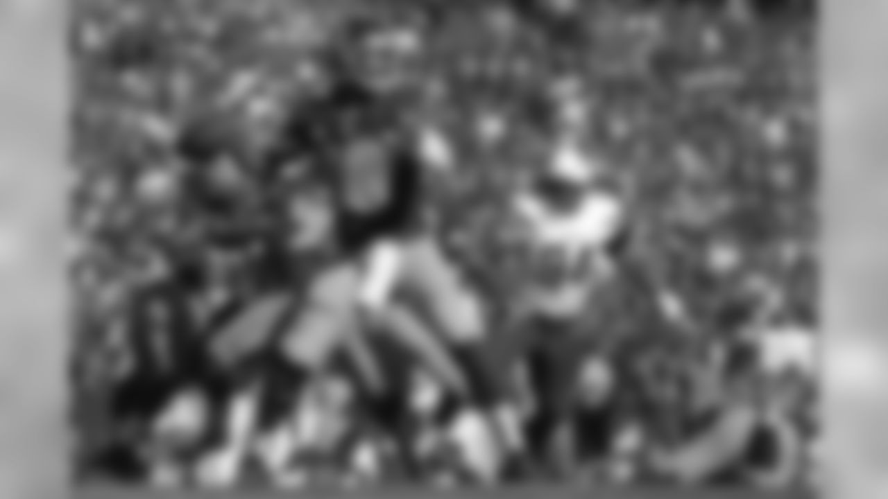 Quarterback Robert Griffin III stands tall in the pocket vs. the San Diego Chargers in Landover, Md., Sunday, Nov. 3, 2013.