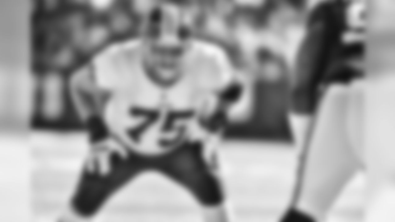 RG Brandon Scherff - 1,047 Snaps (98 percent)