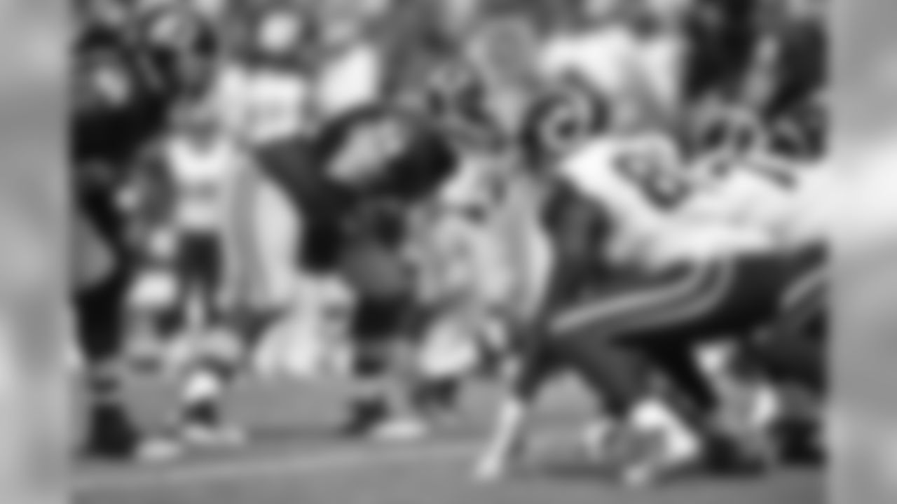 NT Kedric Golston