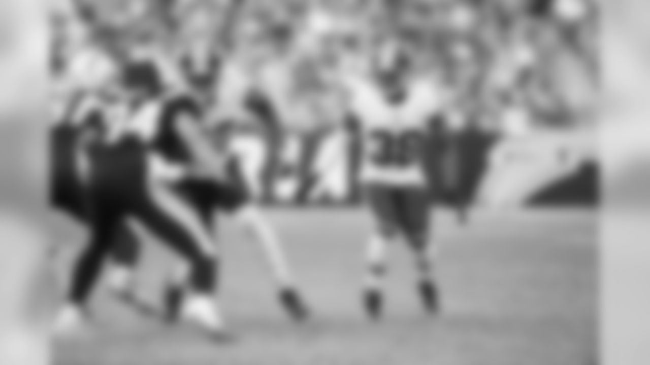 CB Joshua Holsey - 227 Snaps