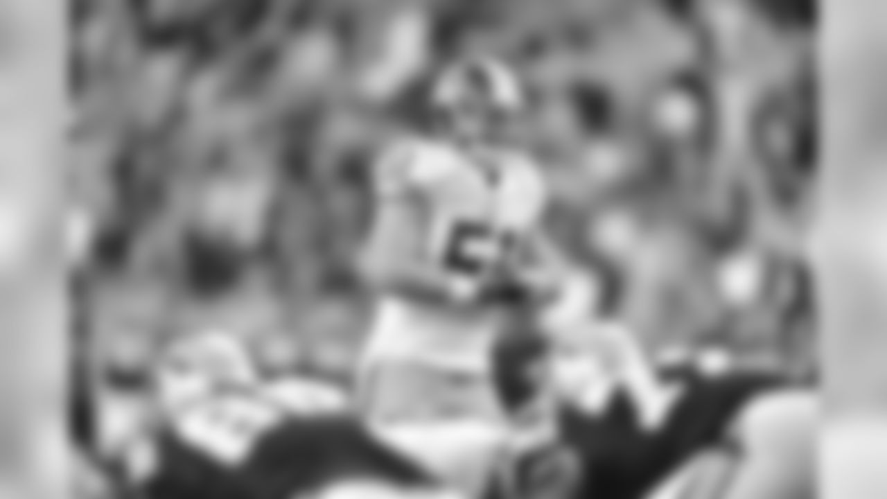 LB Will Compton