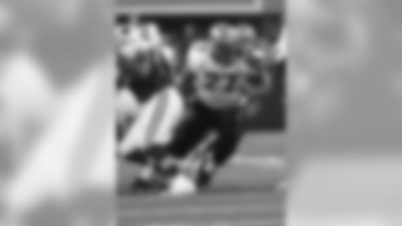 With the Saints, Nicks was a Super Bowl Champion, a two-time pro bowler, and a two-time Madden Most Valuable Protector Award Winner.