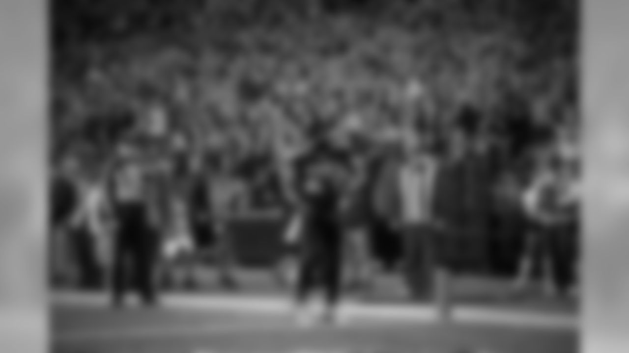 Seahawks running back Marshawn Lynch pauses before crossing the goal line with his third touchdown of the game.