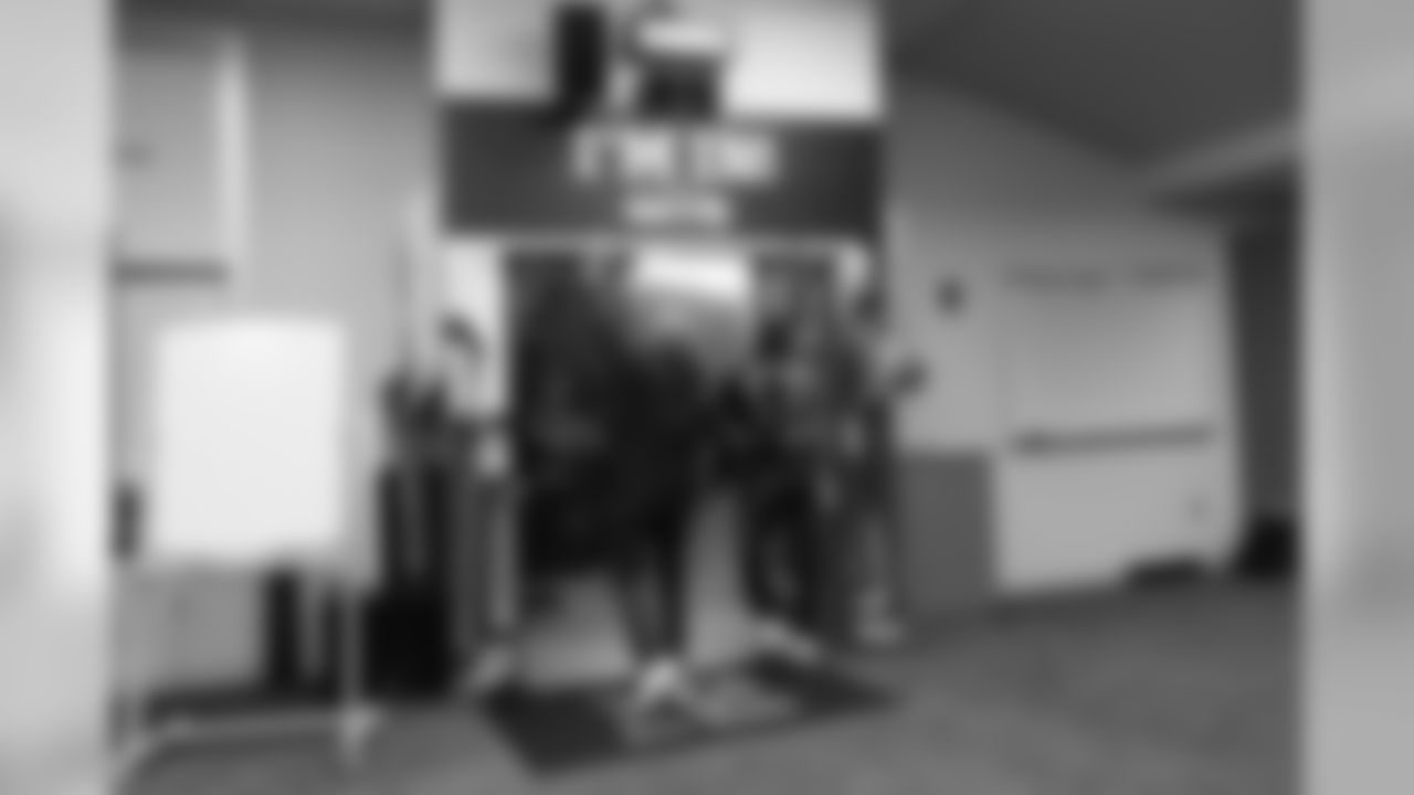 At the end of halftime, head coach Pete Carroll and safety Steven Terrell "tap in" as they head back to the field. Terrell replaced injured started Earl Thomas who left the game due to injury.
