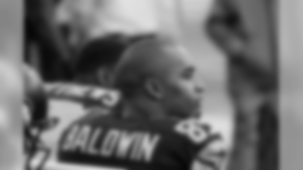 tempSeahawksSideline_vs_49ers-16.jpg