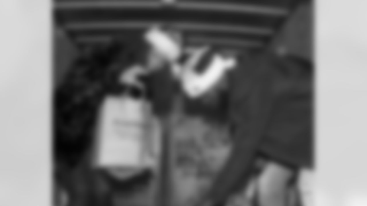 cst_am4i8424.jpg