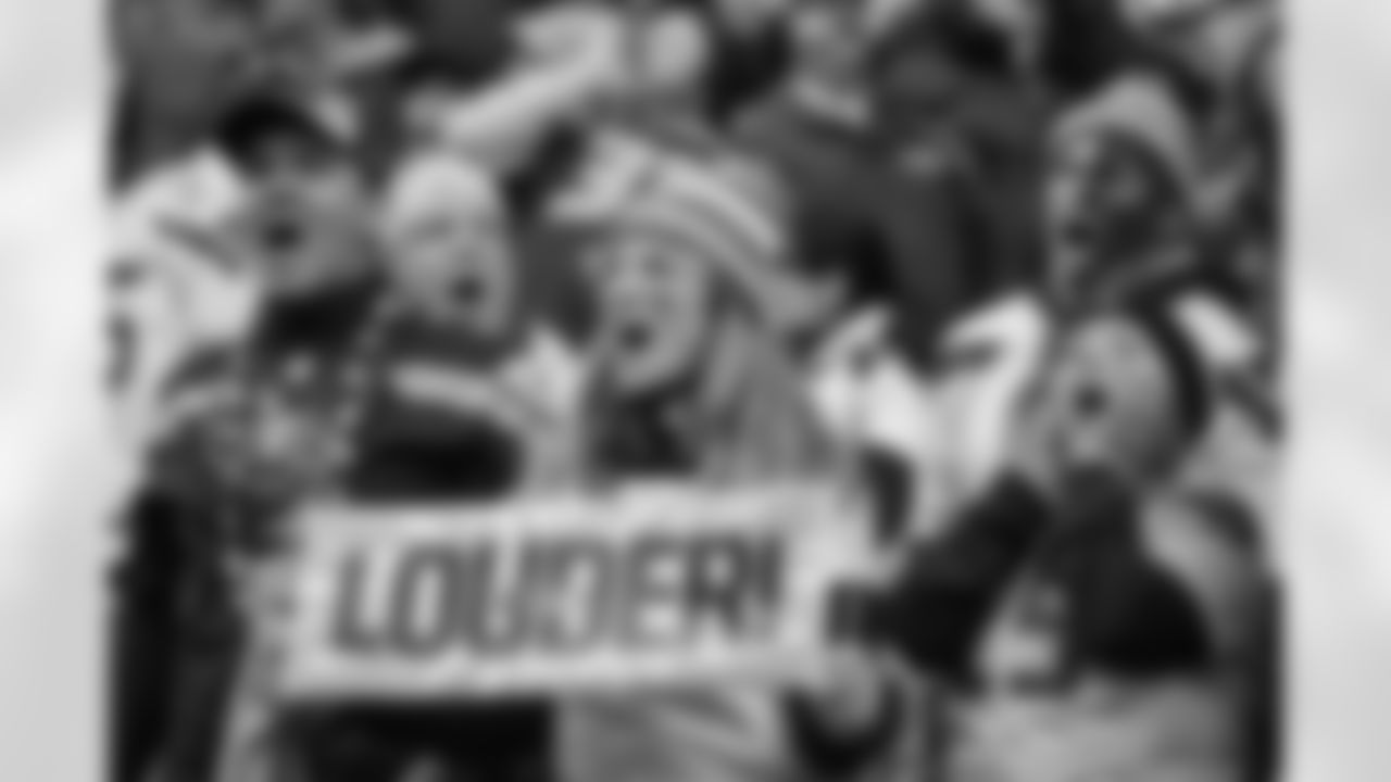 Their team trailing late in the game, Seahawks fans still brought the noise, encouraging their team to a comeback.