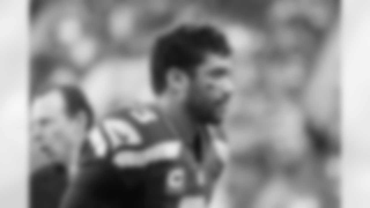 tempSeahawksSideline_vs_49ers-7.jpg