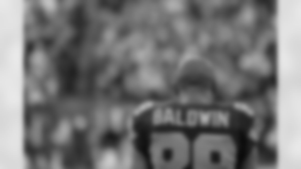 tempSeahawksSideline_vs_49ers-66.jpg