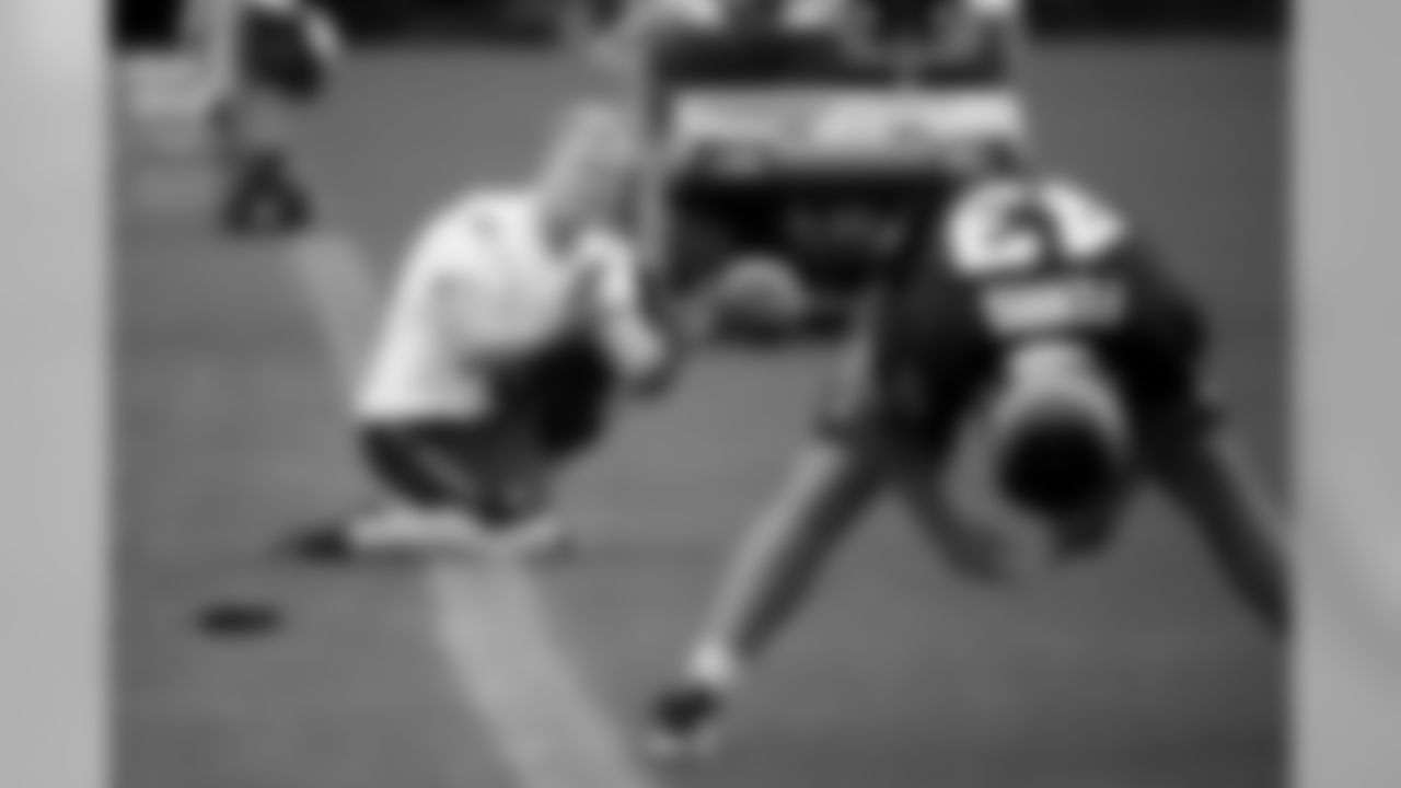 Defensive Tackle Earl Mitchell