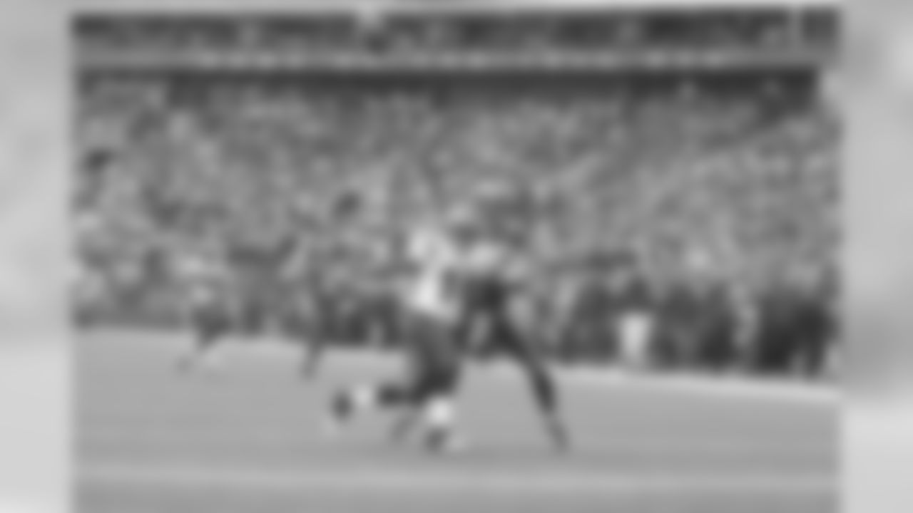 Jordan Kent covering a punt