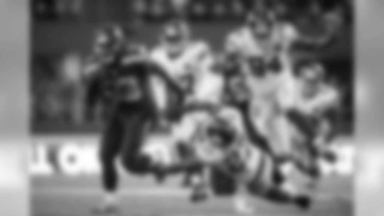 Running back Christine Michael showed the burst that makes him so intriguing, leaving a host of Giants defenders in his wake on a 45-yard gain.