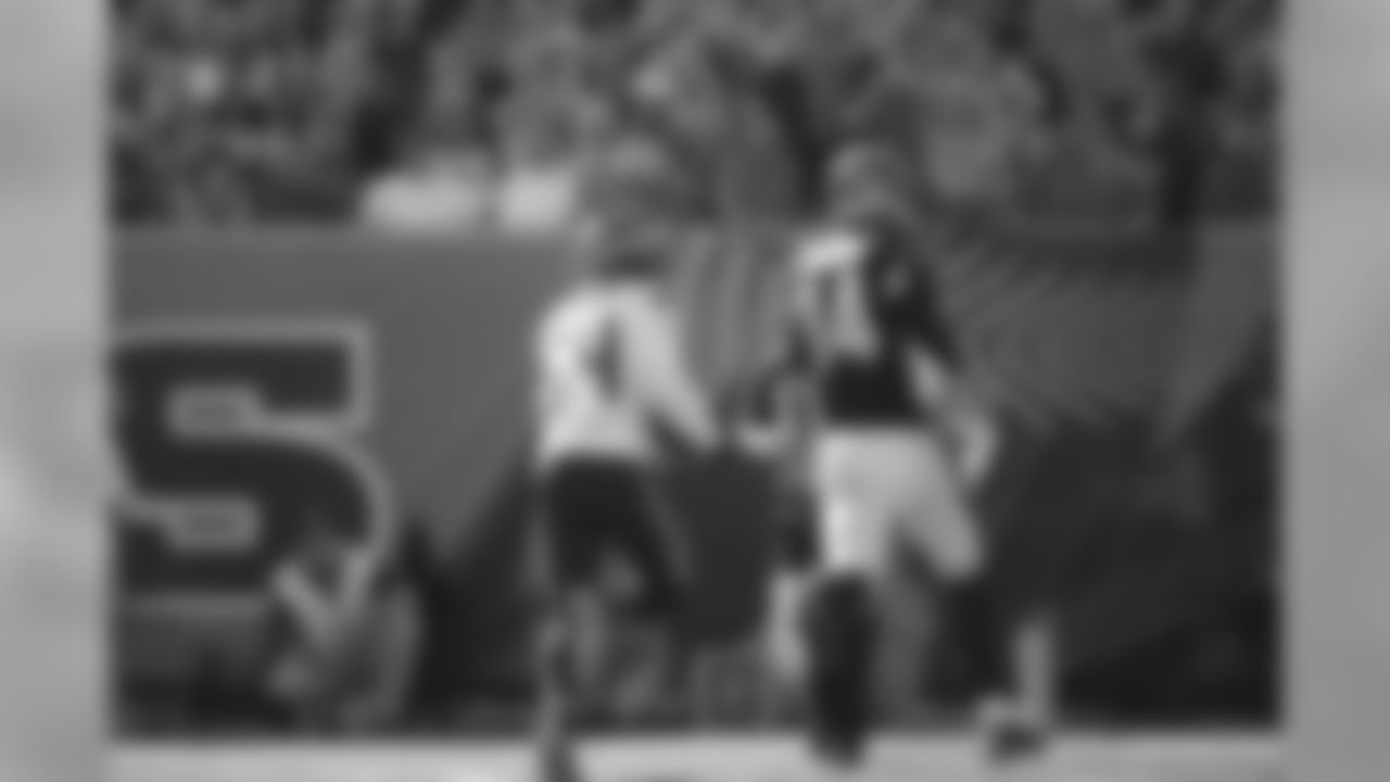 On the next series, linebacker Bobby Wagner recovered a fumble and outran Bengals quarterback Andy Dalton to the end zone giving the Seahawks a 24-7 lead.