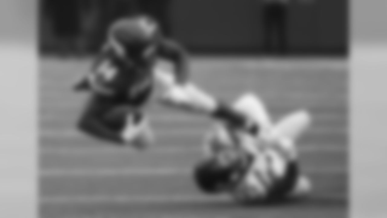 deshawnshead.jpg