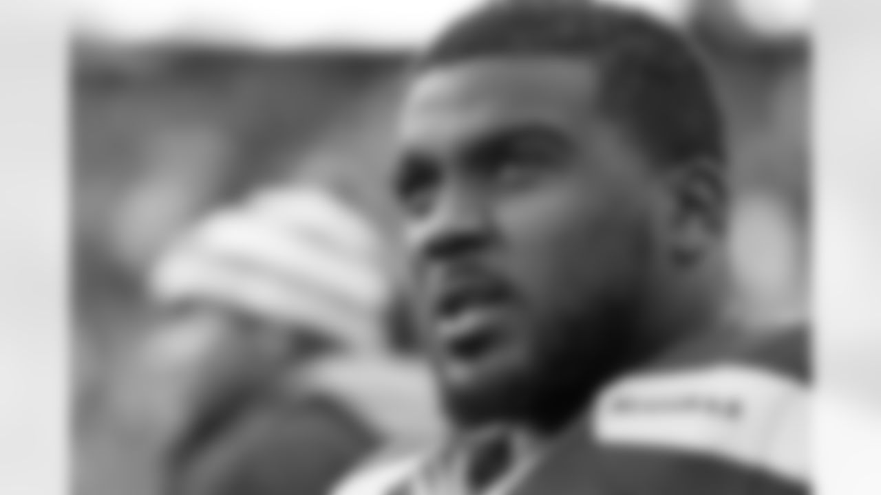 tempSeahawksSideline_vs_49ers-59.jpg