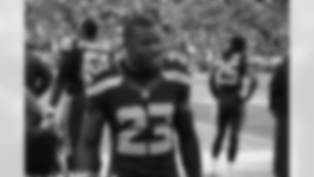 hawks_niners_2015-2786.jpg