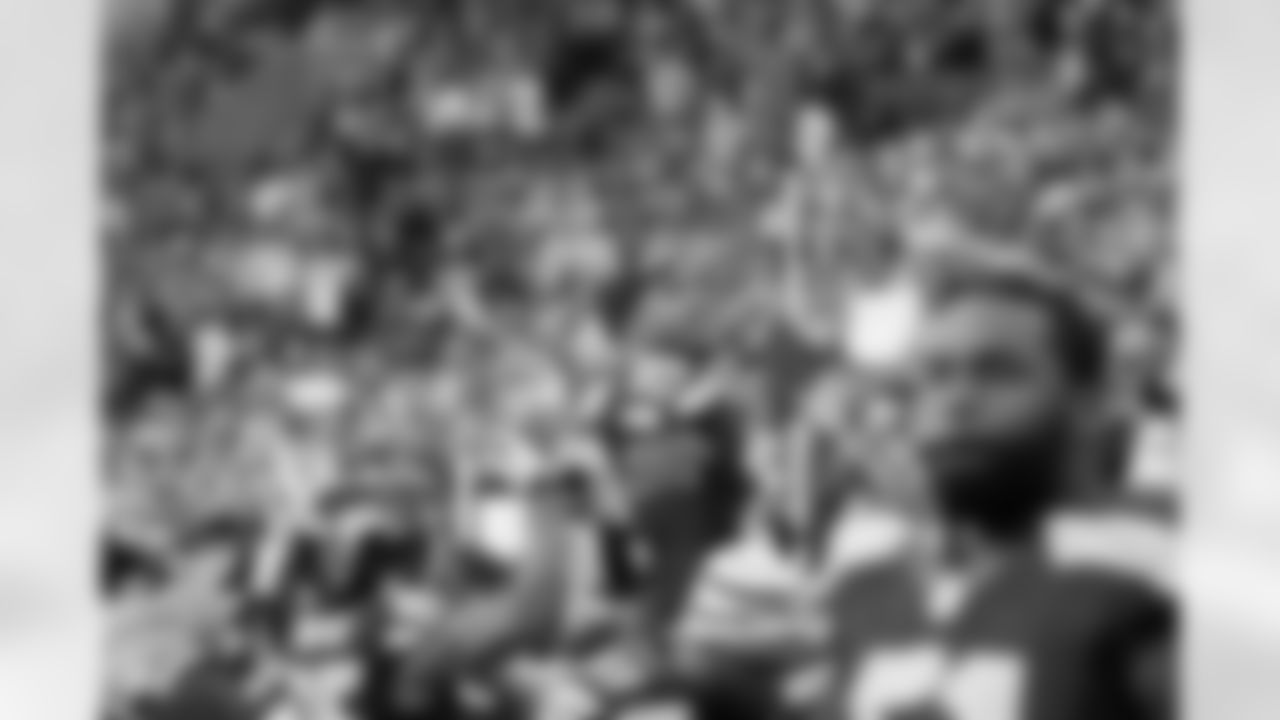 tempSeahawksSideline_vs_49ers-29.jpg