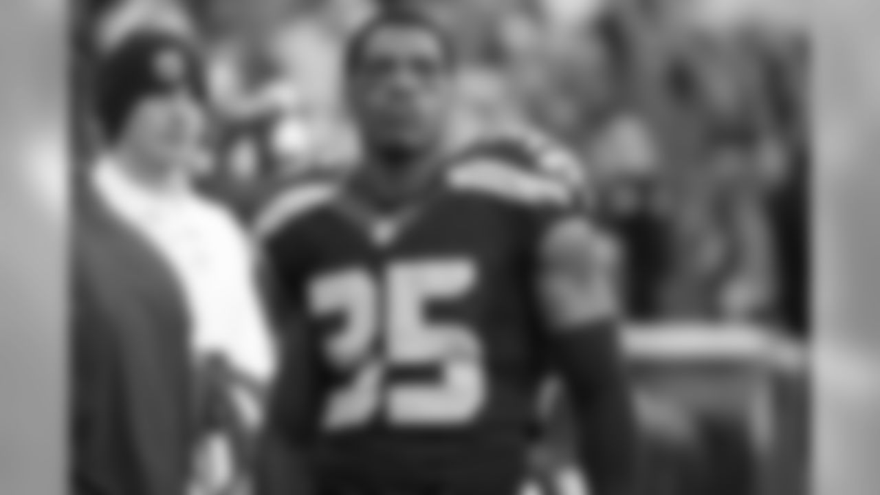 hawks_niners_2015-2401.jpg