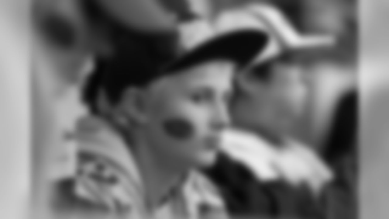 seahawksvbroncos-fiechtner-013.jpg